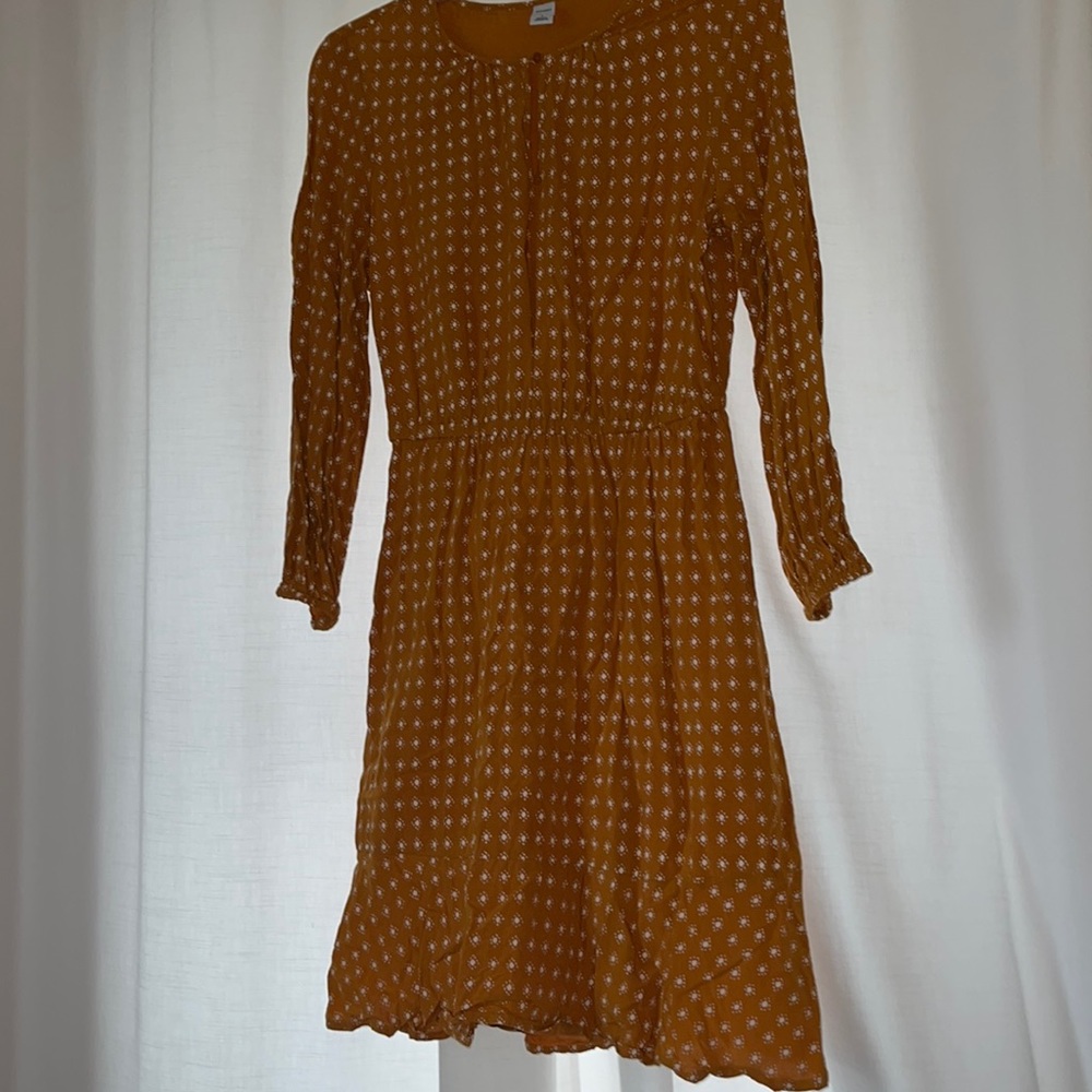 Old Navy mustard yellow print dress